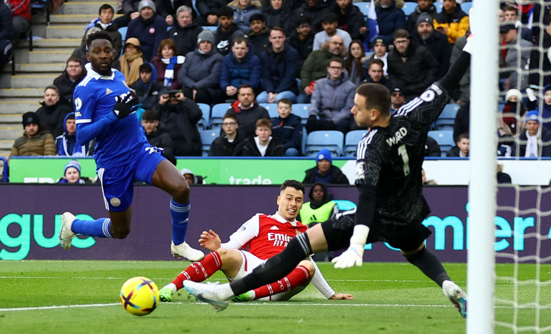 全球矿产争 全球矿产争